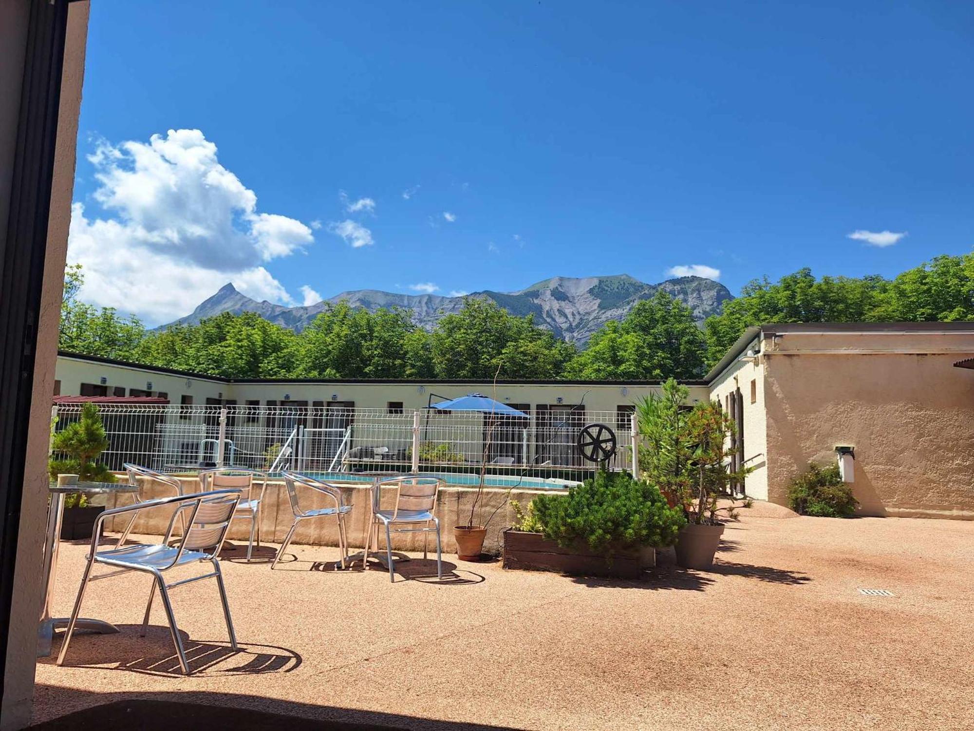 Hotel Le Connetable Saint-Bonnet-en-Champsaur Zewnętrze zdjęcie