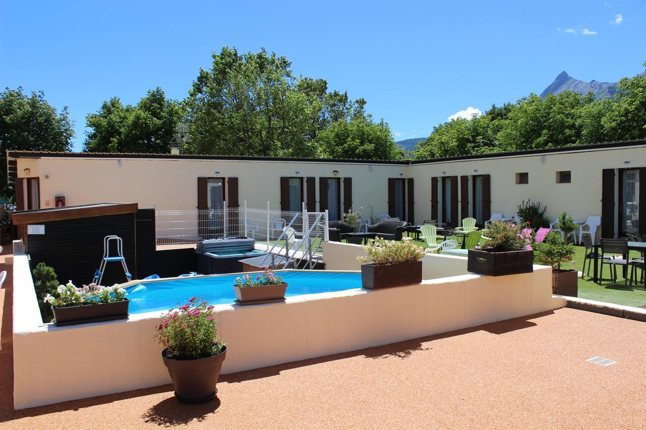 Hotel Le Connetable Saint-Bonnet-en-Champsaur Zewnętrze zdjęcie